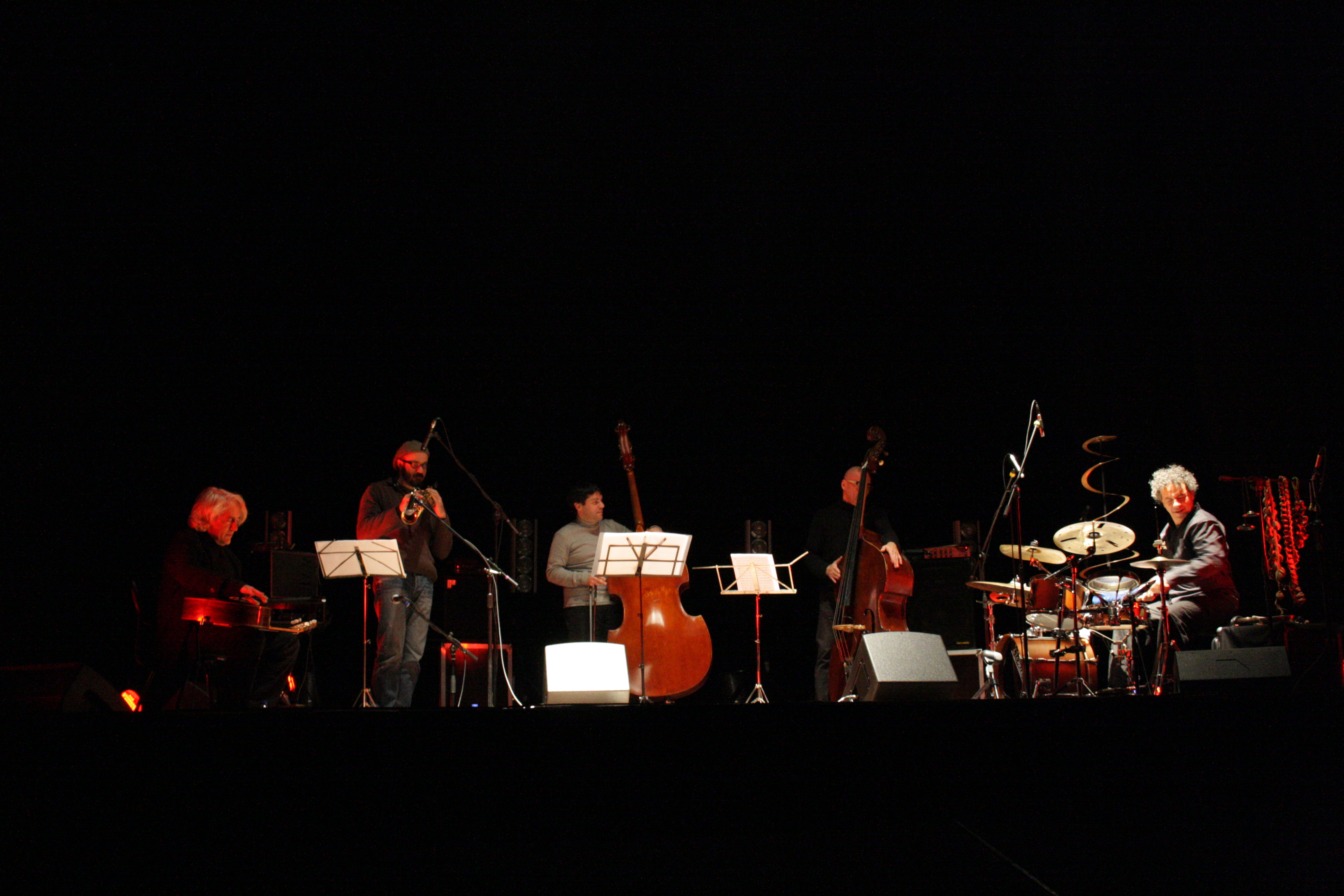 Quinteto tocou oito músicas no Teatro Cine da Covilhã