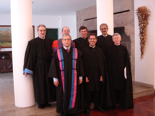 O júri das provas apresentadas na UBI, com Donizete Rodrigues (ao centro)