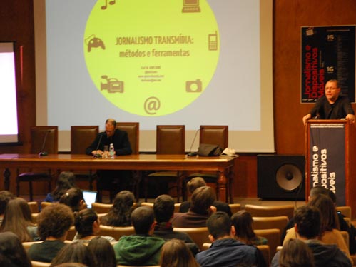 Denis Renó foi o orador escolhido para a pré-conferência, onde se debateu o jornalismo transmidia.