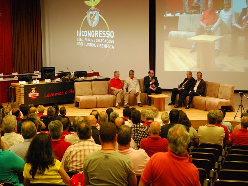 Cerca de 300 membros das casas do Benfica marcaram presença neste encontro