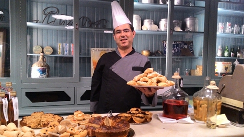 O chef Rui Pereira expõe alguns de seus pratos criados à base de cherovia. 
Foto: Ana Flávia Alvim 