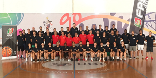 Formação conta com 42 técnicos de basquetebol