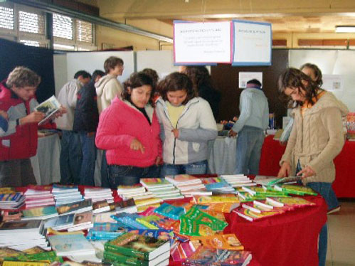 A Feira do Livro decorre no Centro de Trabalho do PCP