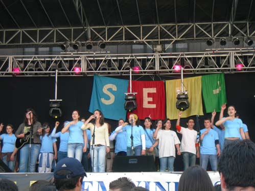 Dezenas de jovens de toda a regio reuniram-se na Covilh