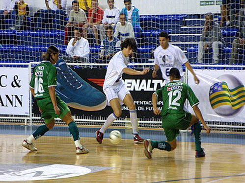 A equipa fundanense pode agora na mesma diviso