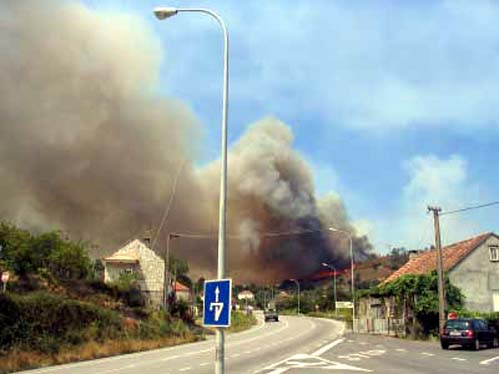 Os Bombeiros da Guarda esperam uma nova viatura de combate a fogos urbanos 