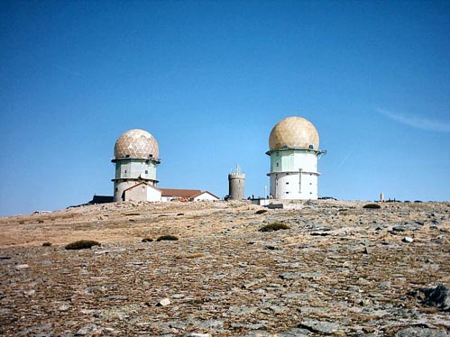 Os esgotos a cu aberto continuam a existir no ponto mais alto de Portugal