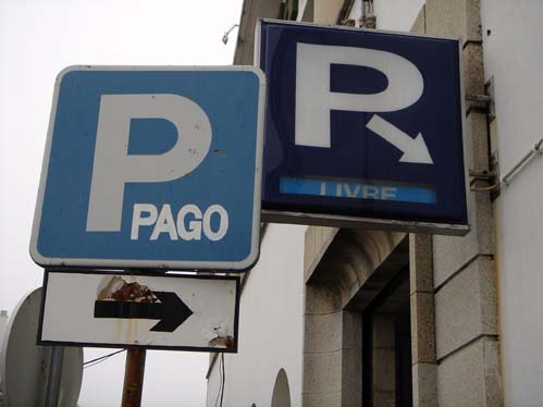 Estacionamento grtis para quem fizer compras superiores a dez euros
