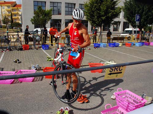 O atleta fundanense  agora campeo nacional de Triatlo Longo