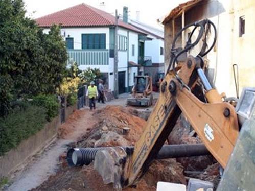 As principais canalizaes pblicas do Ferro esto a ser remodeladas