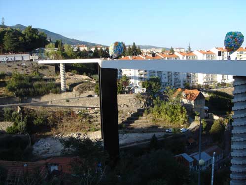 A Ponte da Carpinteira custou trs milhes de euros