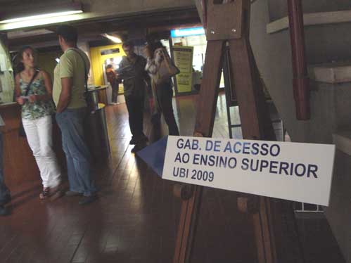 O Gabinete de Acesso funciona na Sala de Terminais