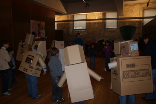 As crianas descobriram a sensao de se moverem 'Como um robot...'