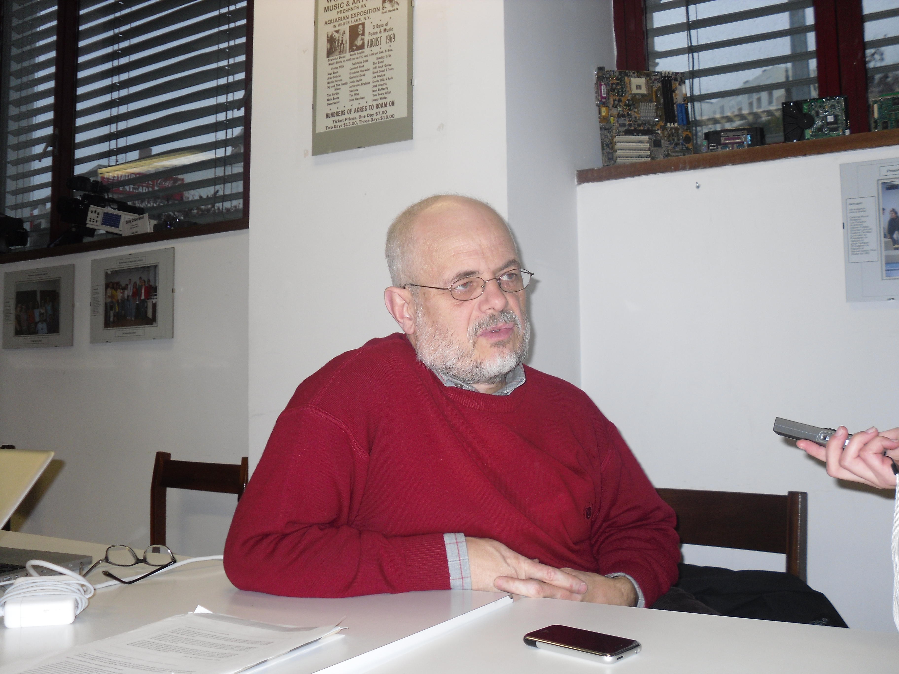 António Fidalgo, professor da UBI, explica o impacto das tecnologias na sua vida