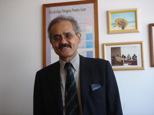 José Carlos Venâncio tem dedicado grande parte da sua carreira académica às questões africanas