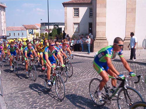 Os ciclistas passam dois dias na região (foto de arquivo)