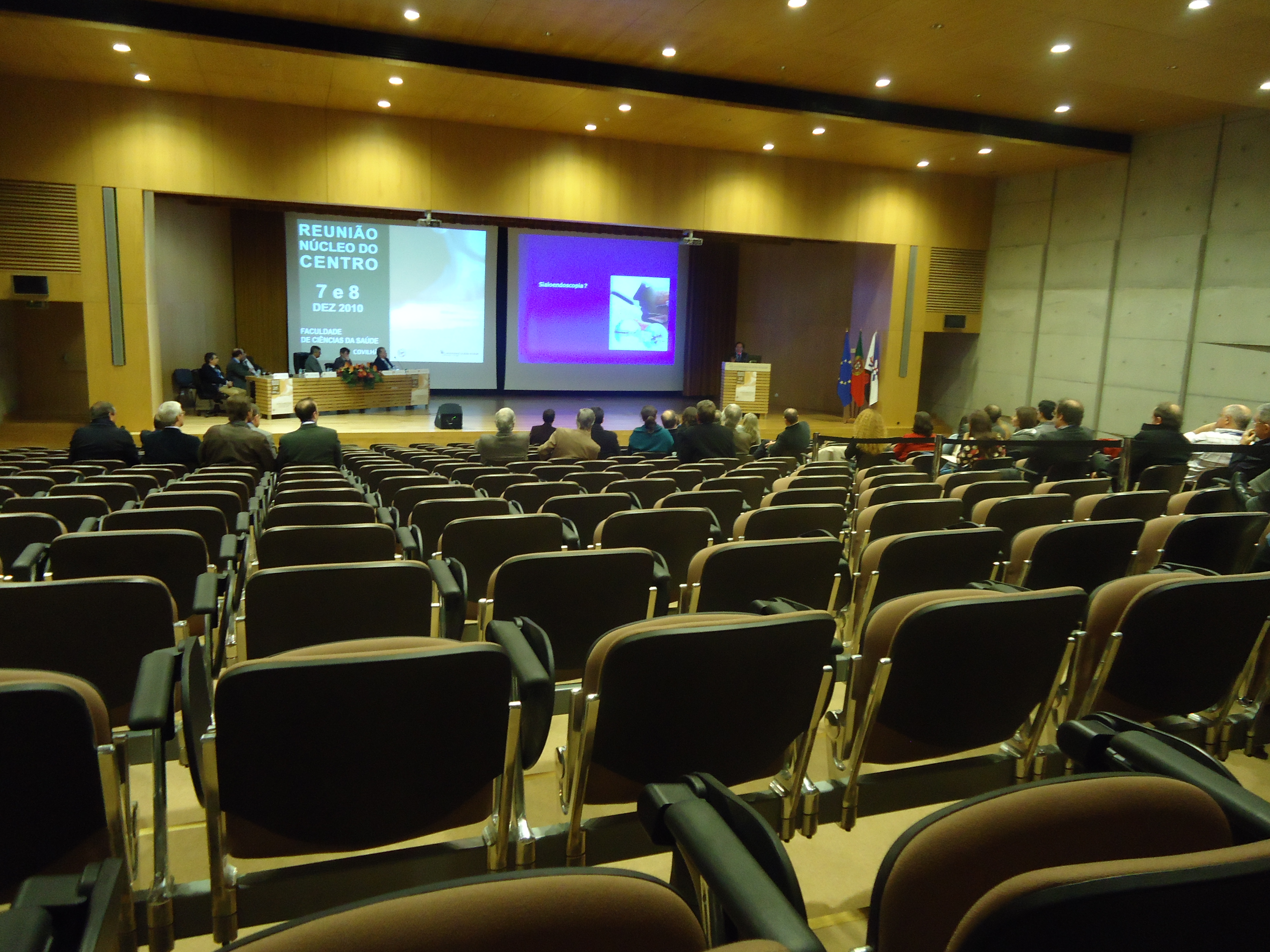 O auditório principal da Faculdade de Ciências da Saúde acolheu o evento