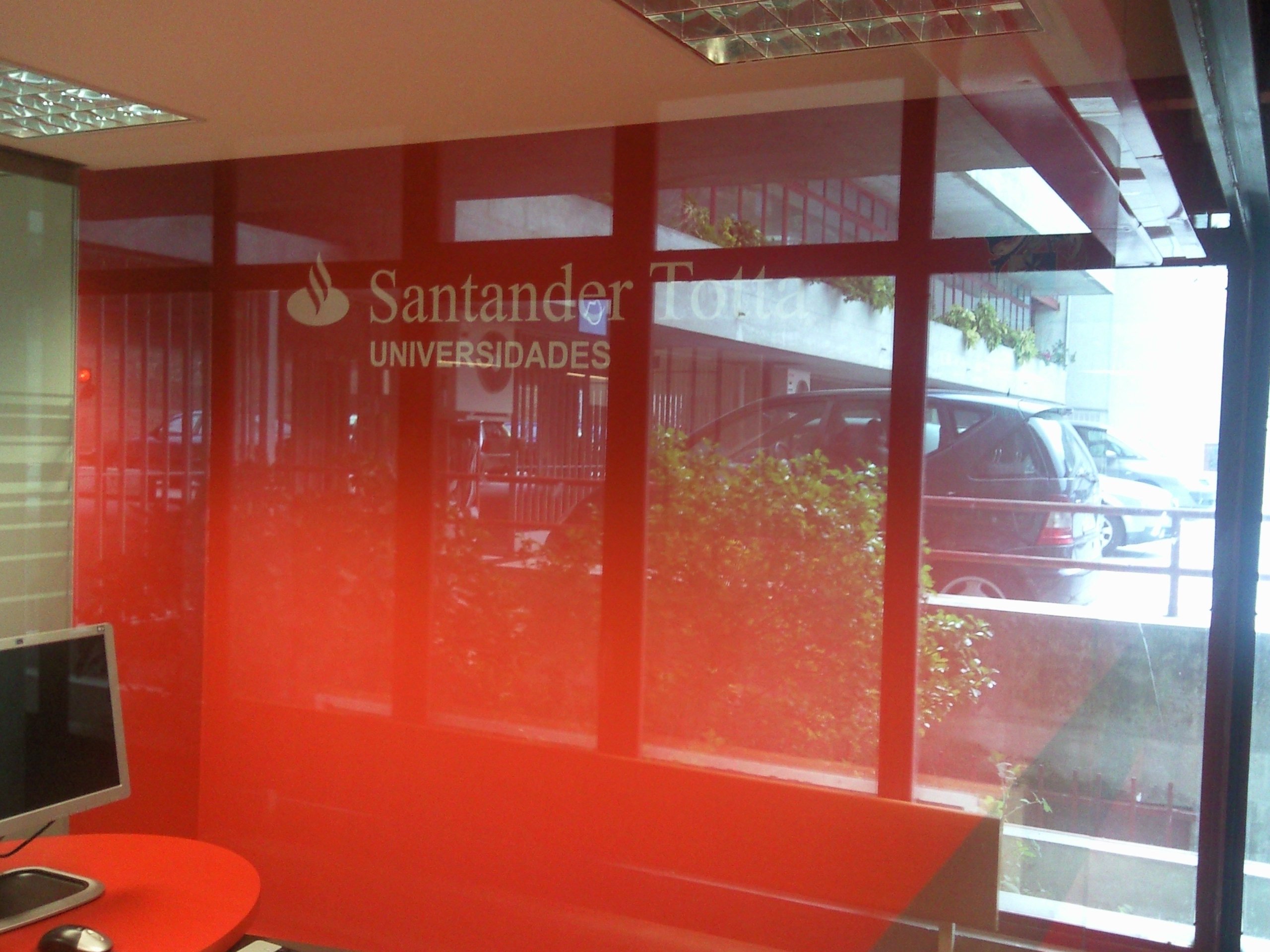 Santander-Totta apresentou programas de estagios e de bolsas na UBI