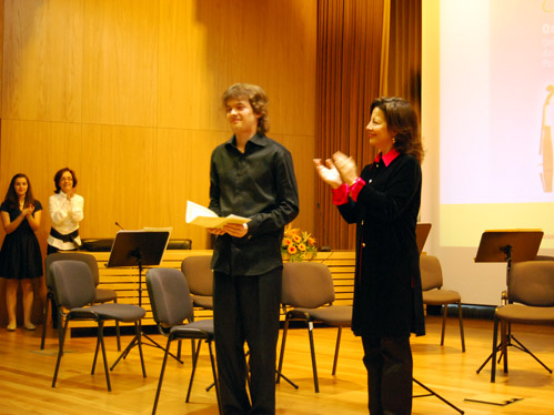 Gabriela Canavilhas e Andriy Murza, vencedor do concurso