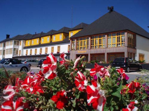 O evento tem lugar no Hotel das Penhas da Saúde