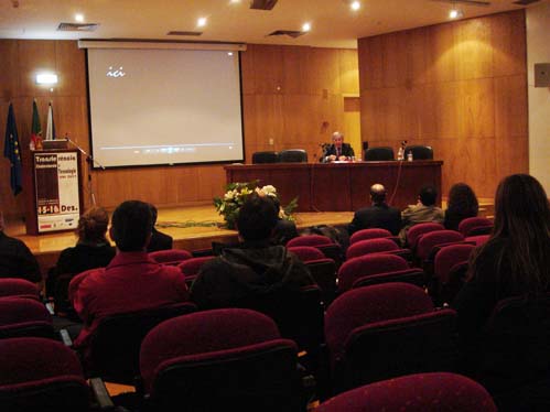 Um encontro de trabalho que serviu para apresentar as linhas futuras desta área