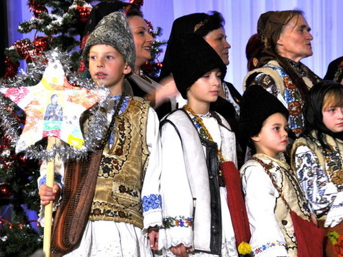 Romanian Christmas traditions - carols singers
