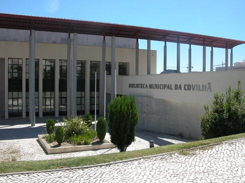 A biblioteca municipal vai ser palco, uma vez mais, deste evento