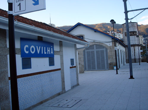 Os dois deputados querem agora saber quando irá reabrir a linha Guarda-Covilhã