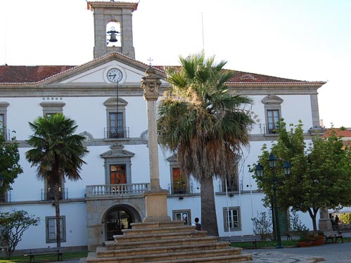 O evento decorre na Praça do Município do Fundão