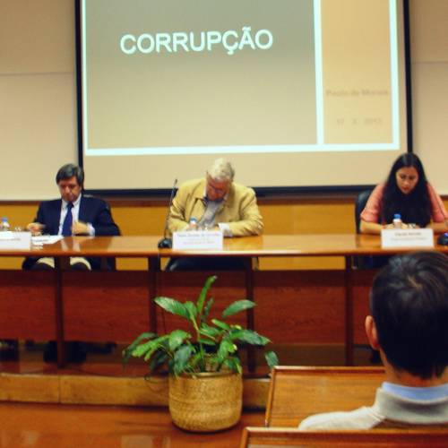 A corrupção e a crise em discussão