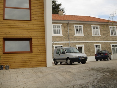 Um dos projetos mais visíveis da Beira Serra é o Centro do Tempo