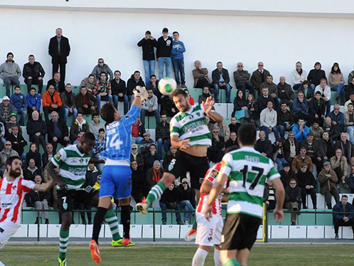 O SC Covilhã forçou o empate mas acabou mesmo por sair derrotado. Fotografia retirada da página do facebook oficial do SC Covilhã.