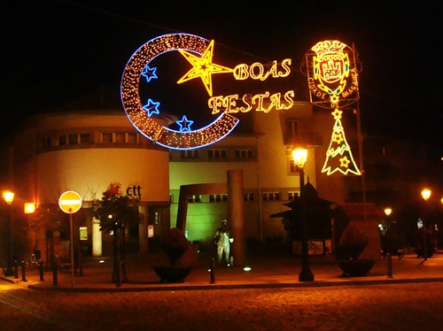 Decoração natalícia no centro da cidade de Bragança.