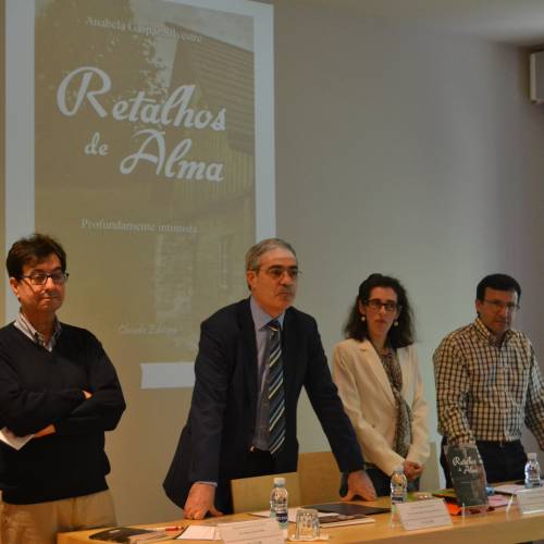 Durante a apresentação do livro “Retalhos de Alma”