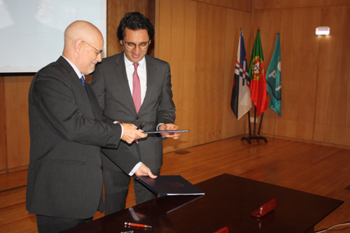 António Fidalgo (à esquerda) e Zeinal Bava rubricaram o acordo elogiado pela estratégia que irá desenvolver