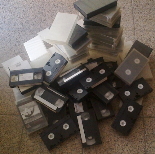 A ASTA está a recolher cassetes de VHS para construir o cenário de “Diário dos Imperfeitos”