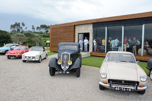 O Peugeot 202B, de 1939, é a viatura mais antiga do Encontro, que reúne 26 automóveis