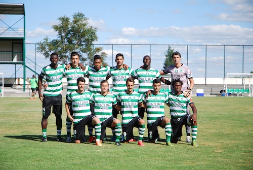 Os serranos falharam duas grandes penalidades e perderam por 3-0, em casa, com o Chaves