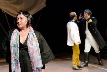 Teatro Extremo a interpretar a peça 