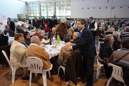 Cerca de 1600 pessoas participaram no almoço que assinalou o Natal para os mais velhos