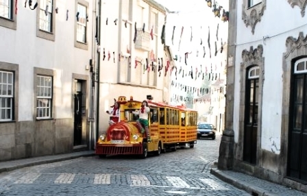 Rua Conselheiro Morais Carvalho, em Vouzela.