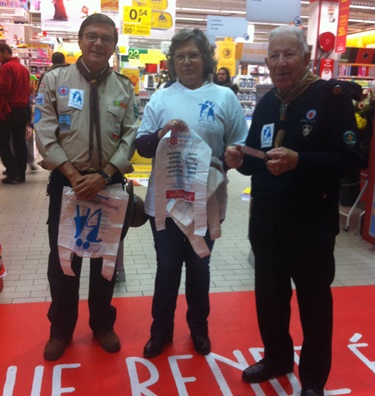 representantes do Banco Alimentar no Continente do Serra Shopping