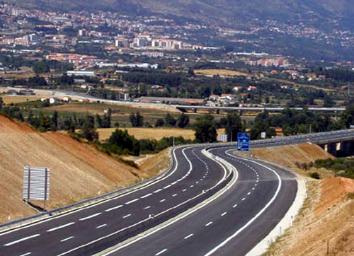 A A23 tem troços mais caros que a A1, dizem os autores da missiva