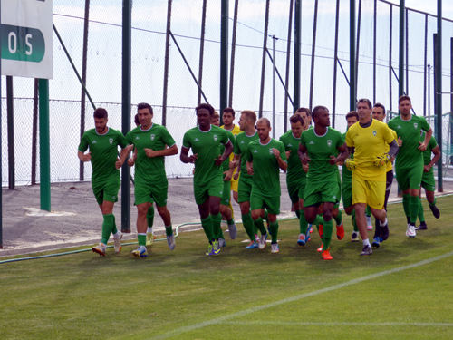 Os serranos iniciariam a preparação para o campeonato 2015/16 na última semana