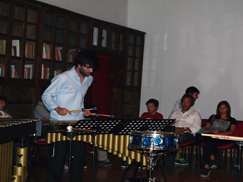 Vasco fazendeiro no recital de percussão