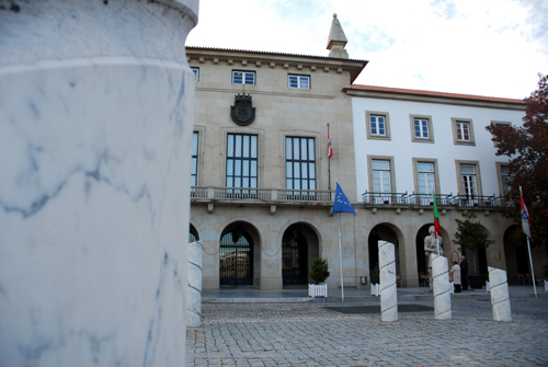 A requalificação de edifícios da zona urbana, como o Teatro Municipal, fazem parte dos projetos a iniciar no próximo ano 