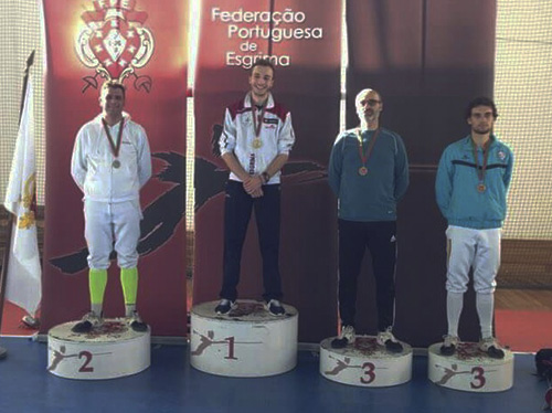 José Pedro alcançou o terceiro lugar na segunda etapa do Circuito Nacional 
Sénior de Esgrima