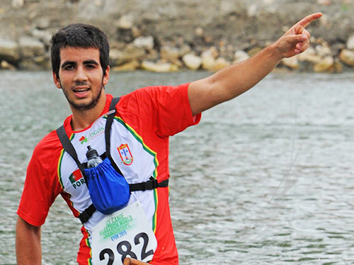 João Pedro Amorim é campeão do mundo de maratona em canoagem, na categoria de juniores