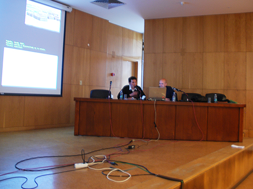 Enrique Jerez e Koldo Gaztelu durante as conferências de Arquitetura da UBI
