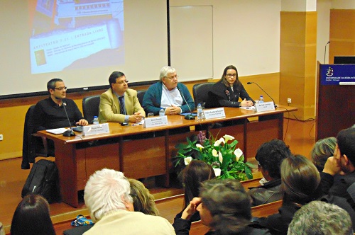 Oradores que compuseram a mesa da cerimónia de entrega de certificados de estudo por mérito